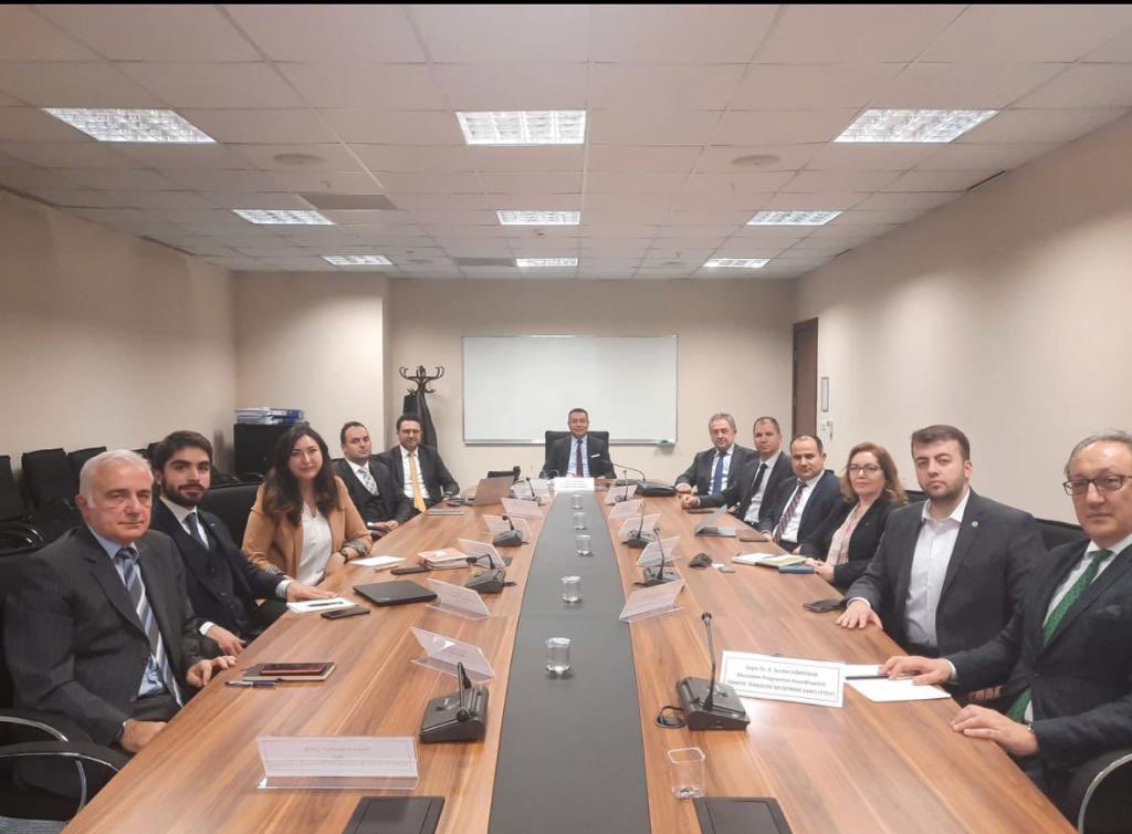 BiTekDer ‘i temsilen katıldığımız toplantıda <a href="/HMBakanligi/">T.C. Hazine ve Maliye Bakanlığı</a> Dr. <a href="/CeTaskin/">Dr. Cebrail TAŞKIN</a> Bey’’in vizyonunu , Lütfi Alp Ergün  ve <a href="/emrealic/">Emre ALIÇ</a> Bey’in 1 Milyon istihdam projesindeki yoğun ve başarılı çalışmalarını anlama imkanı bulduk. Desteğimiz artarak devam edecek.