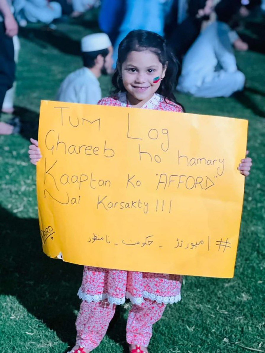 PTIofficial's tweet photo. She is right! Kaptaan can't be bought as he carries the trust of Pakistanis all the globe! #امپورٹڈ_حکومت_نامنظور #PakistanDemandsElections https://t.co/eWi6WkcGGW