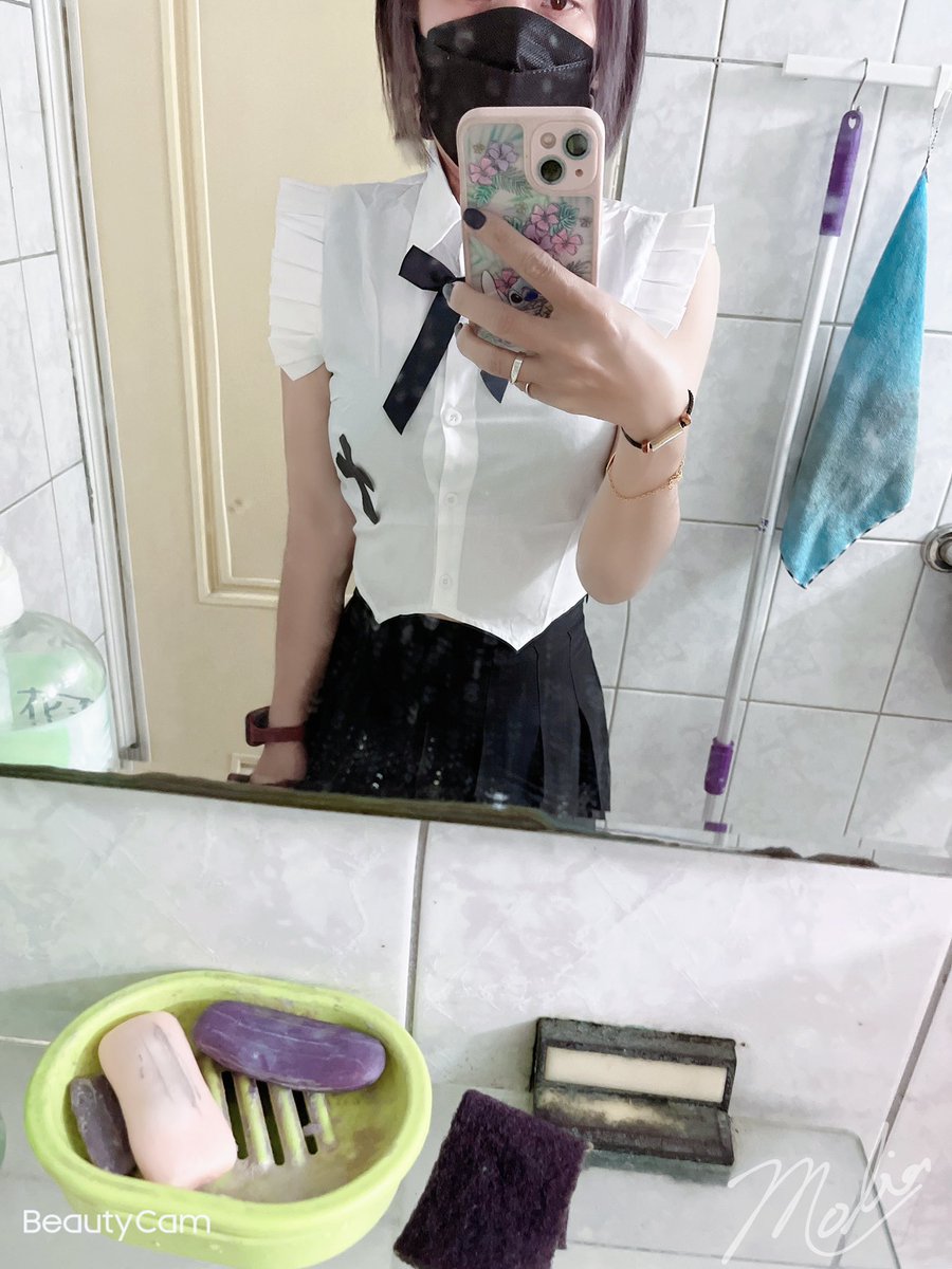 學生妹新造型喜歡嗎😘 那張還沒轉推300請多加油解碼喲！ https://t.co/z1qTSSXevQ