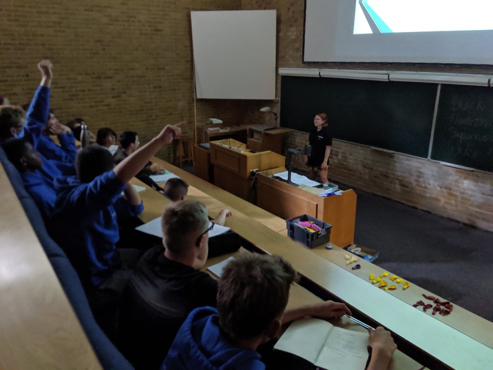 هل تسألت يوماً كيف يمكنك العمل في الفضاء؟🤔

نقلت لكم مقال جميل نُشر في مجلة sky at night بالعربية في...