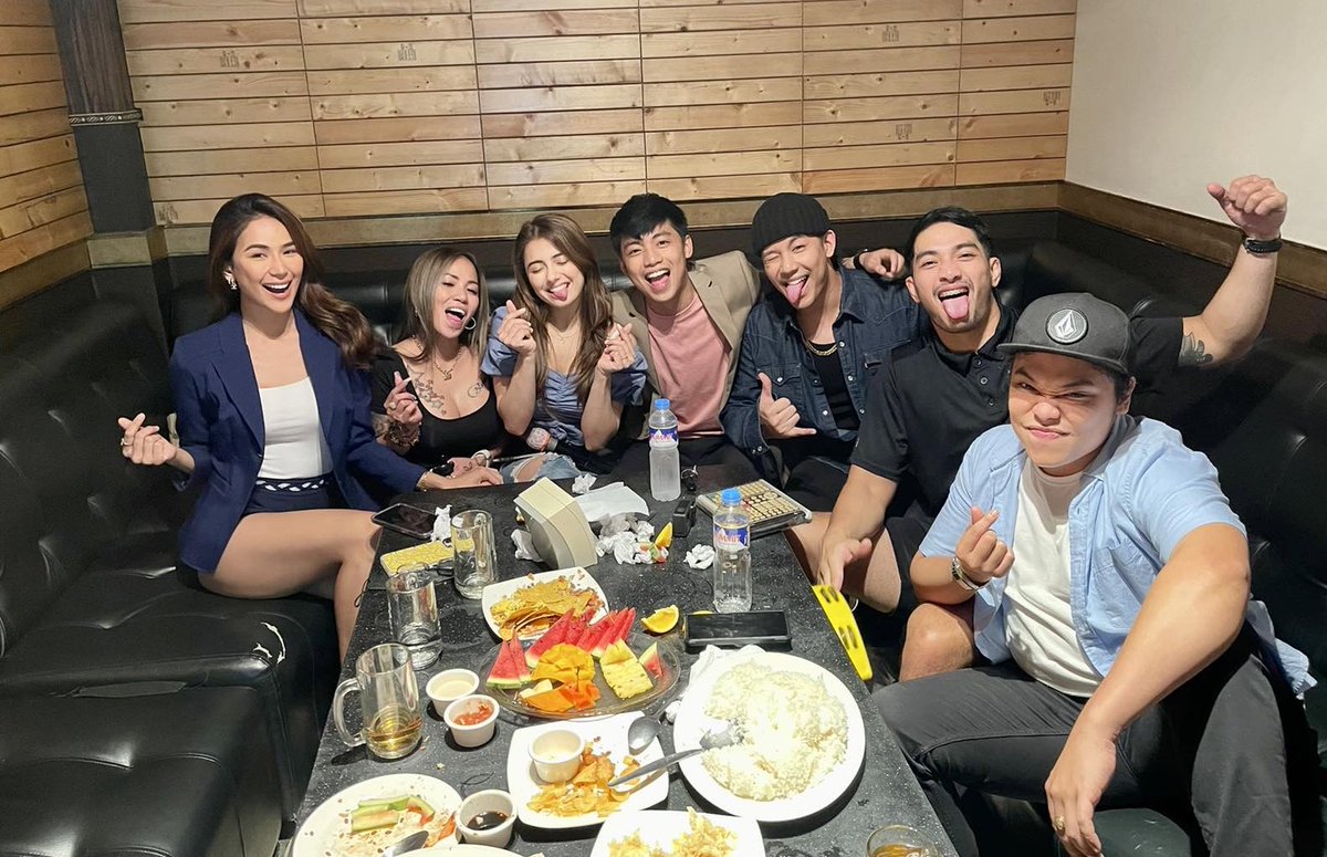 About last night with <a href="/PBBabscbn/">Pinoy Big Brother</a> S10 Celeb Housemates. ♥️ #SamanthaBernardo #PBB #PBBKumunity #pbbkumunityseason10