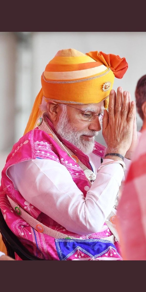 Rg_BJP's tweet photo. My PM my pride, picture of the day https://t.co/YbW6qDUoNQ