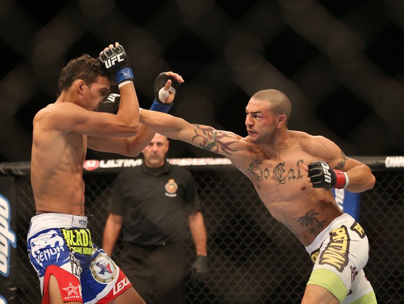 fanaticosMMAGT's tweet photo. @danielcg96 @mmafanecuador @ramirez_tapanes @Abel_RuizGarcia @LeandroScouse @ArianCastro1991 @mmafan507 @QuintoRoundMMA @Adict0Mma 4 más del primer evento que cubrí como Fanáticos, #UFC152 en 2012. Cub venció a Oliveira, Bisping a Stann, DJ a Benavidez y Jones a Belfort. https://t.co/rfor6SxKre