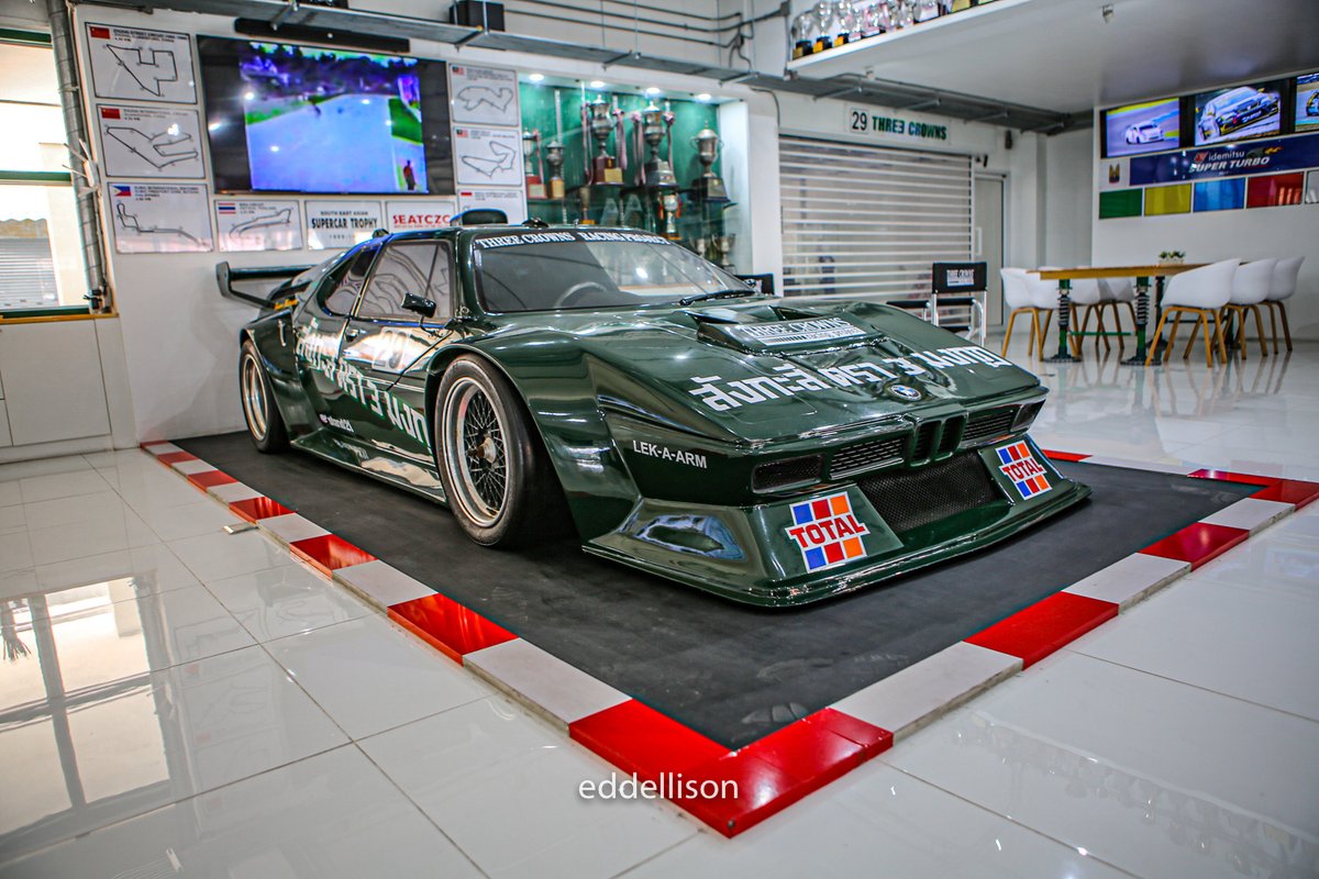 edd_ellison's tweet photo. The only #coffeeshop in the world with a #BMW M1 racecar. More here: https://t.co/xrRIS6NrBx https://t.co/lpxyEo9kzw
