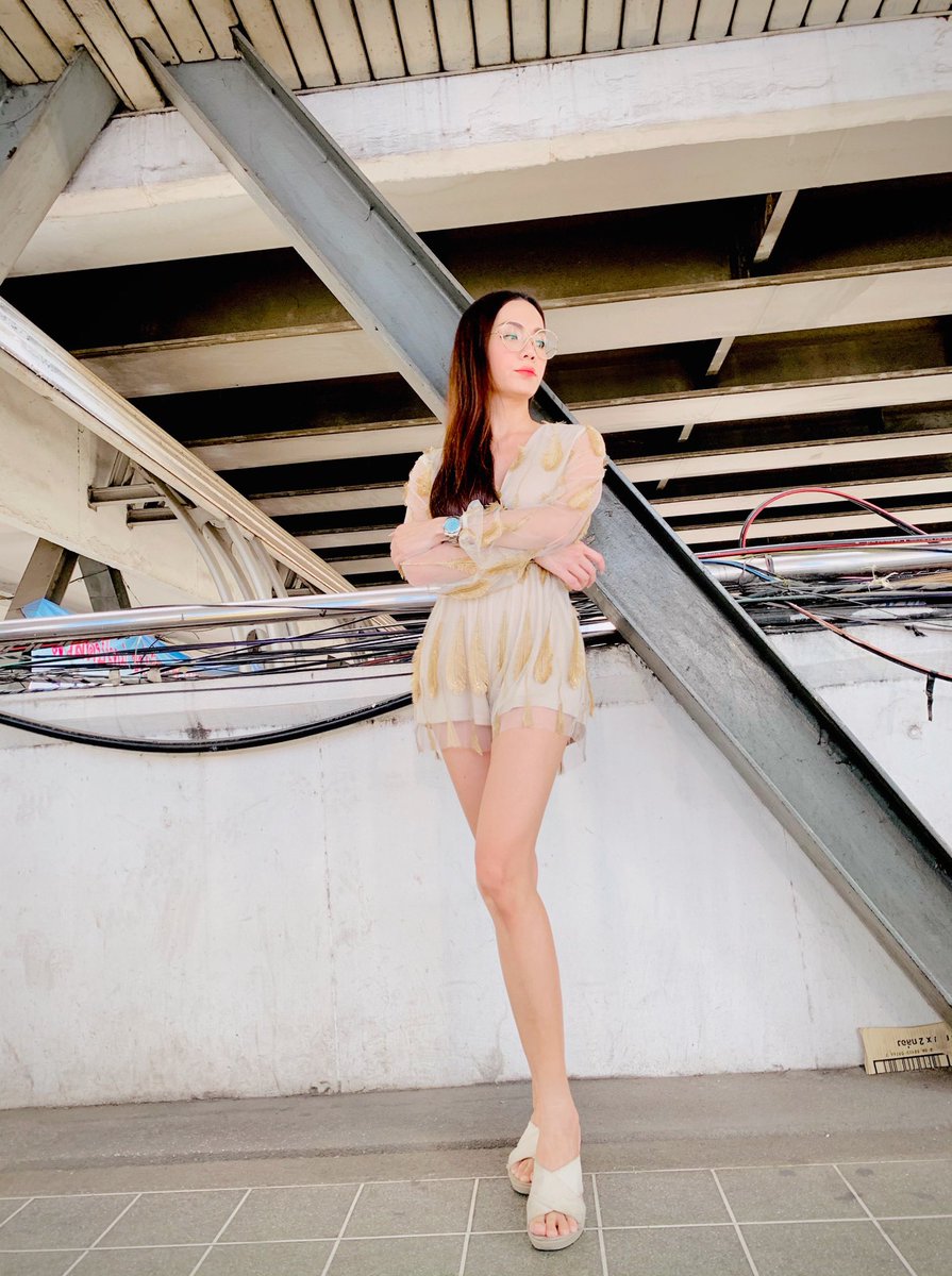 sakaojaiOOM's tweet photo. ความเสี่ยง ที่คุณสัมผัสได้!!! 
บ้านเราเค้าใช้ระบบเก็บสายต่างๆ ผูกไว้กับสะพานลอยเหรอคะ???
ลงพื้นที่ ไม่มีค่าใช้จ่ายค่ะ คุณภาพชีวิตของประชาชนต้องดีกว่านี้ได้ซิ!!! นี่คือความน่ากลัวในมหานคร!!!🙄👎🏻⚡️ https://t.co/nf69rfnhUn