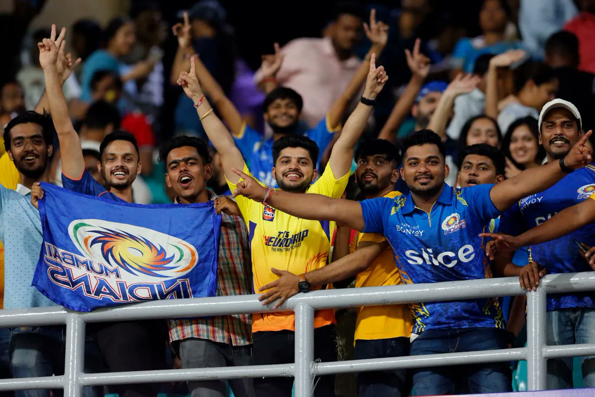 SPORTYVISHAL's tweet photo. I was not become ur fan, becz u r a winning side, I was your fan becz I got emotionally connect with u & that's connection is still the same, no matter how ups & downs come.
Always #OneFamiy 💙 @mipaltan https://t.co/h6ptdUqaED