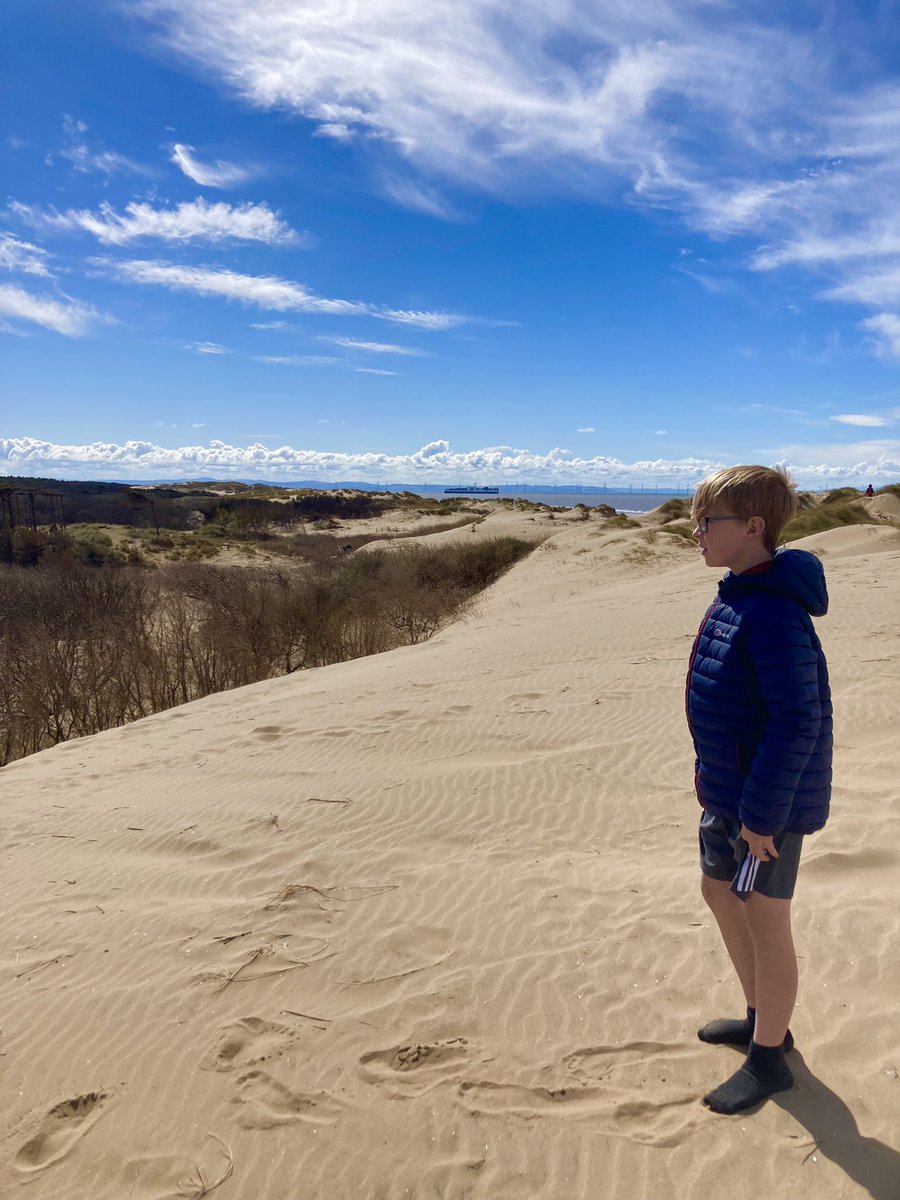 flossyd_caravan's tweet image. 💙🤍💛Happy #WorldEarthDay2022🌍from #FreshfieldCaravanPark, let’s see how far round the world we can get this tweet!🌍✈️#Formby #liverpool #worldearthday @FormbyBubble