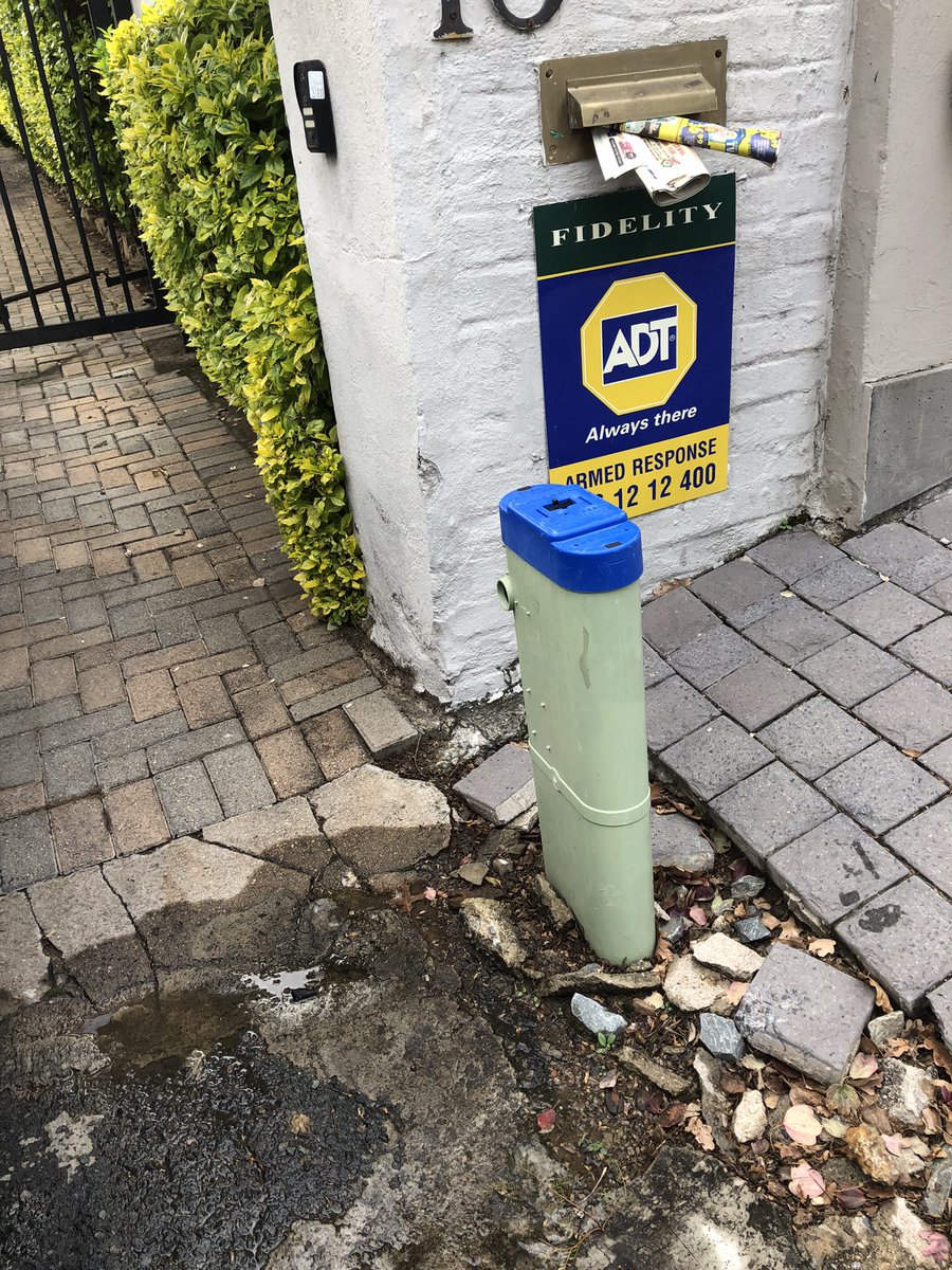 KevDWebber's tweet photo. @JHBWater slow water leak at 13 Talbragar Avenue Craighall. On council side of meter. Please can it be repaired. https://t.co/wlh18Evucm