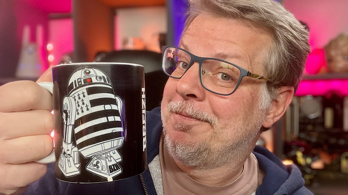 NowtechTeam's tweet photo. 🔴 LIVE à 8h - USB-C pour tous ? Même l’iPhone ? #USBC #Twitch #AirdropAndroid etc. 🔸 LE MUG NOWTECH 👉 https://t.co/PBLwHE9Cyd https://t.co/7RGqbXwiG3