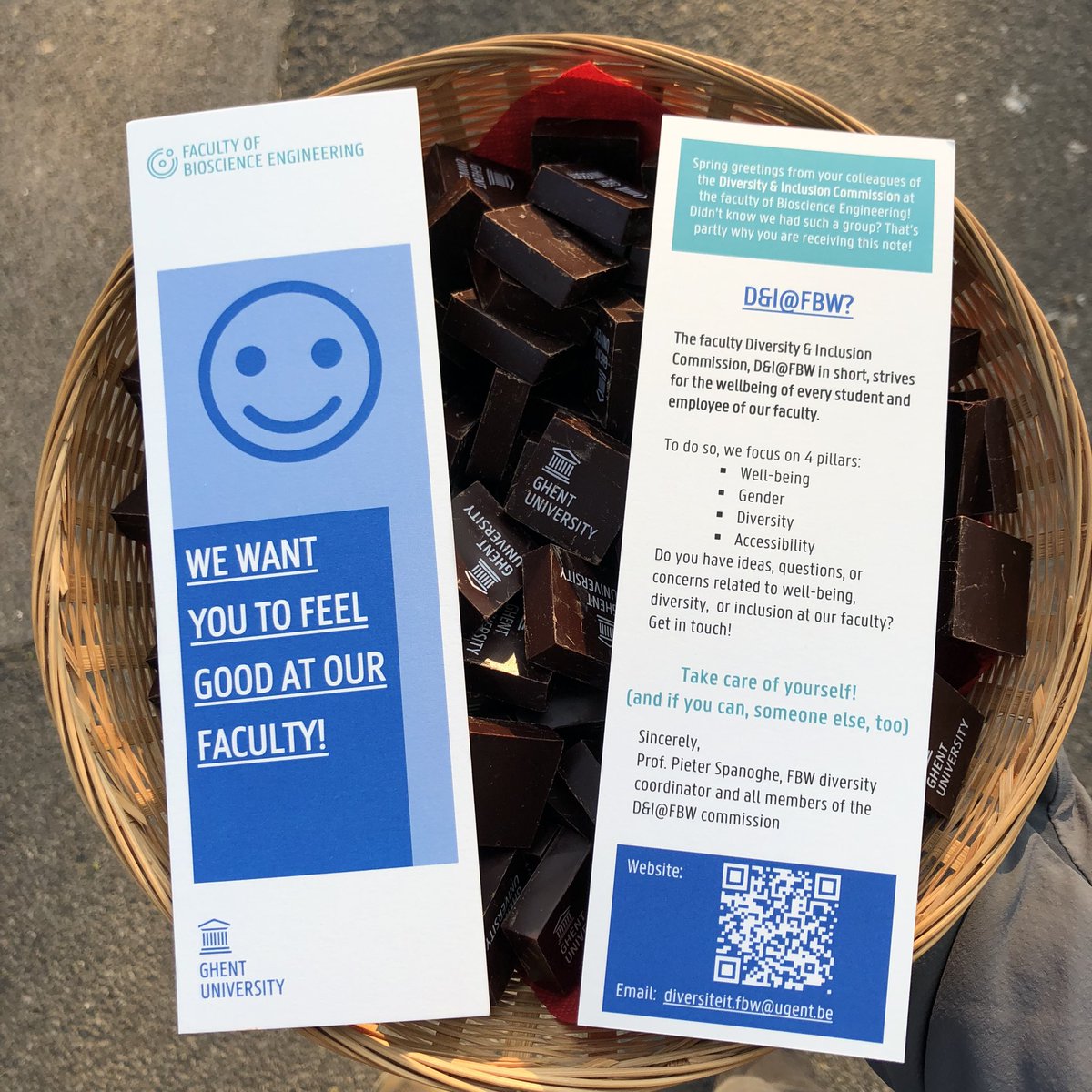 Good morning <a href="/FbwUGent/">Faculty of Bioscience Engineering UGent</a>! We hope you’re feeling good on this sunny Friday ☀️. If you’re coming to campus in the next hour or so, the Diversity and Inclusion Commission has a treat for you! 🍫 🙂
