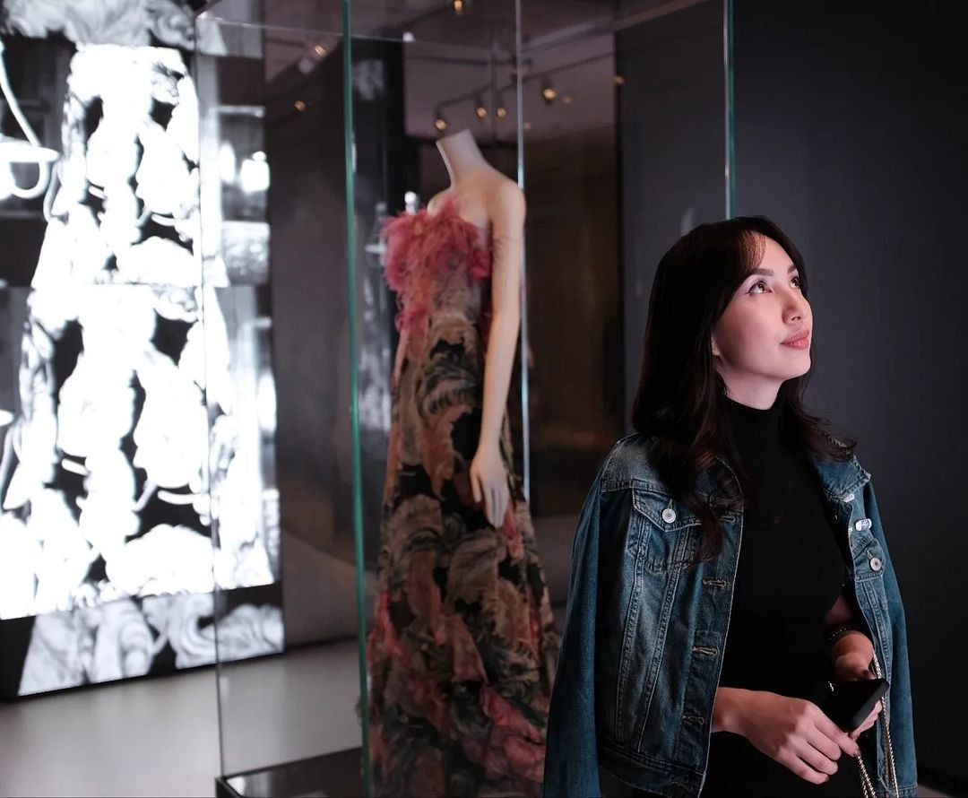 NGVMelbourne's tweet photo. We’re open late tonight and tomorrow night. Last call for GABRIELLE CHANEL. FASHION MANIFESTO, closing this Monday.
👏 Thanks for sharing your pics with us.
#NGVCHANEL #NGV https://t.co/YNsd8oltmC