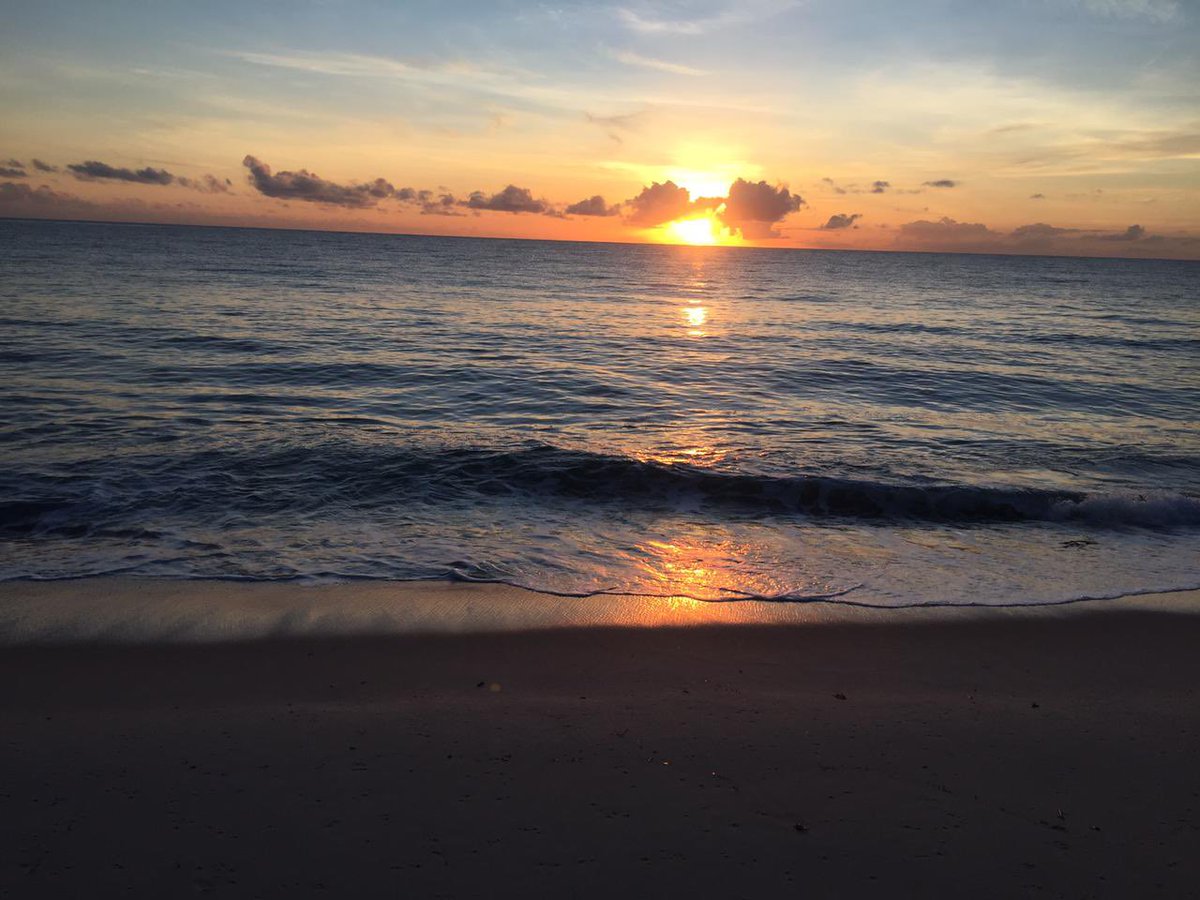 amanimaranga's tweet photo. @OGetembe @FlyJambojet @FauzKhalid001 @justrioba @Tembea_Kenya @THISISKENYA3 @thisiskenya4_is Diani of course https://t.co/kBrka2Wpym