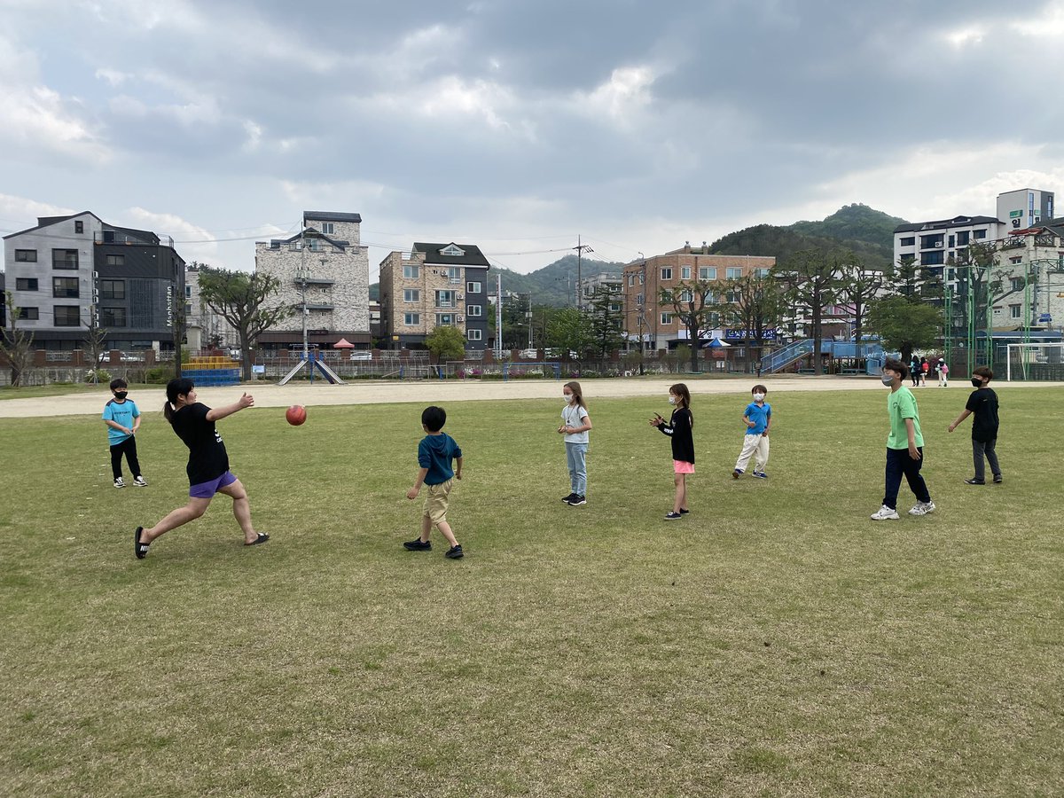 theRealMattGalt's tweet photo. Proud dad moment. My kids teaching their schoolmates in South Korea how to kick the footy https://t.co/w2qBST7QgX