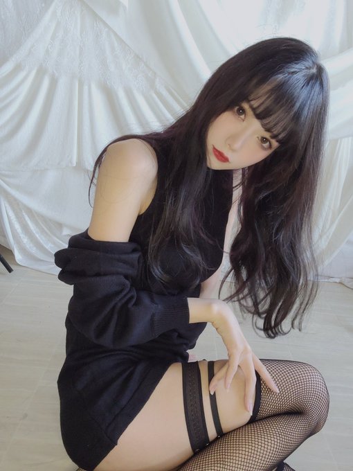 コスプレイヤーしろさきのTwitter画像1