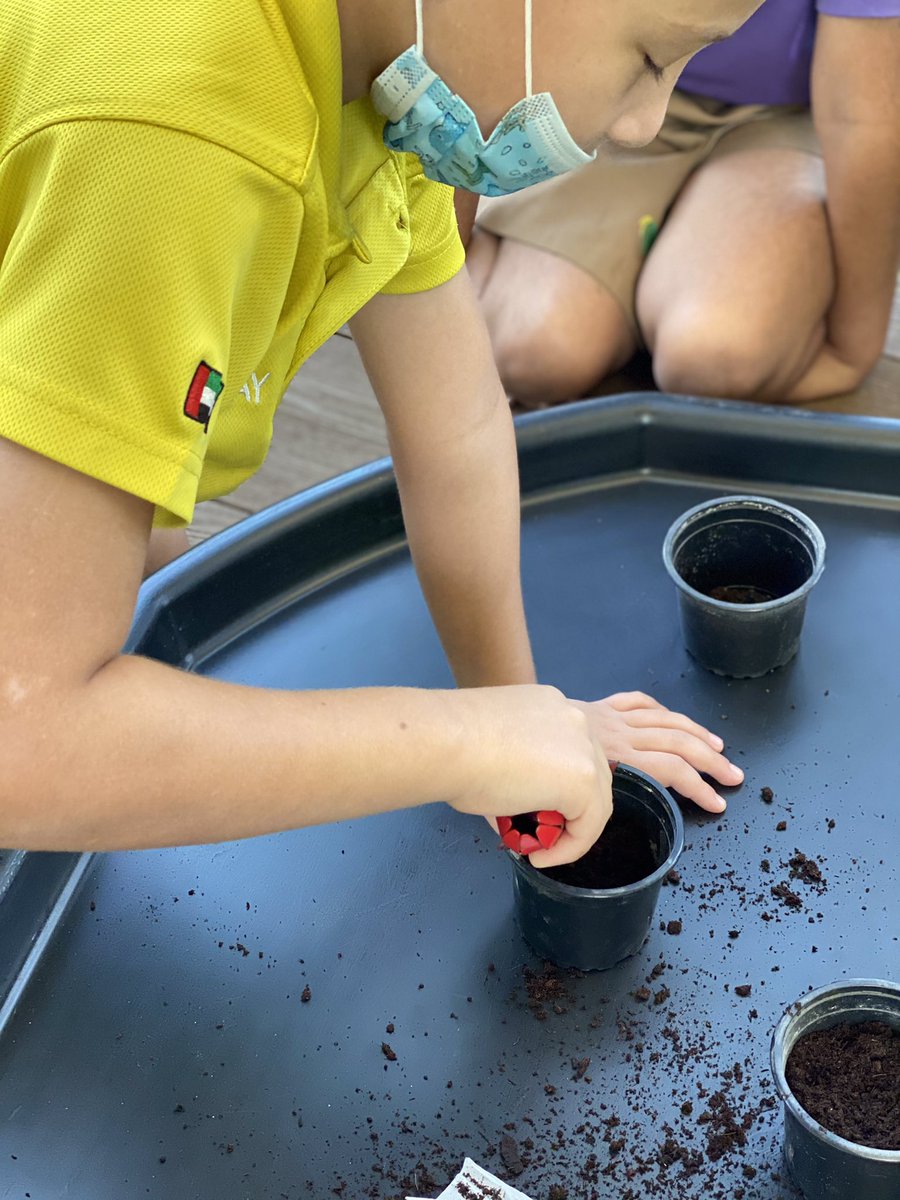 ArborEnviro's tweet photo. Today we took part in planting activities to show how we can support this years theme #InvestInOurPlanet. It is important for us to see that we are working together and that no action is too small… Every individual person can make a difference! 🌱🪴

#EarthDay2022 @ArborYear3 https://t.co/HBRgnIiD3z