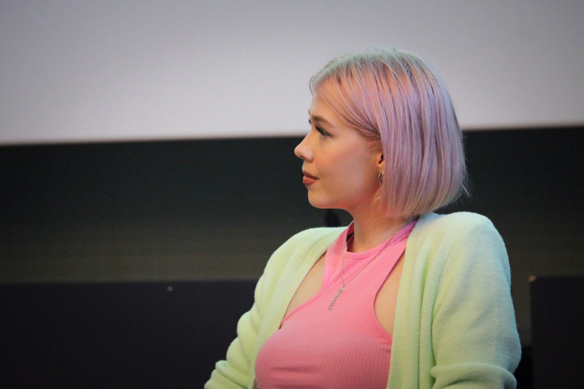 HYKY järjesti tiistaina 19.4 paneelikeskustelun sosiaalisesta mediasta ja mielenterveydestä. Paneeli herätti mielenkiintoista keskustelua. Kiitos vielä vieraille ja osallistujille!