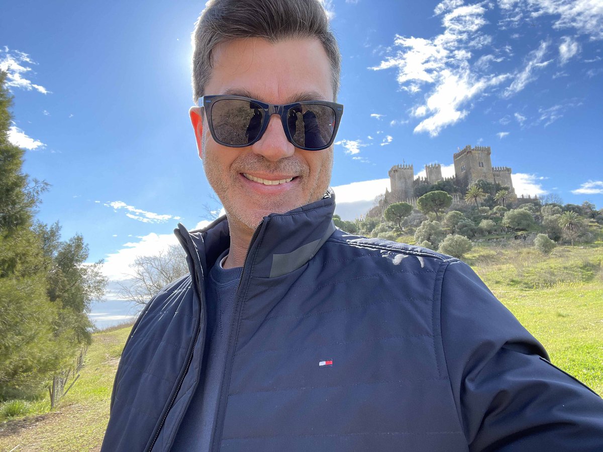¿Escocía o Andalucia? #castillo #edadmedia