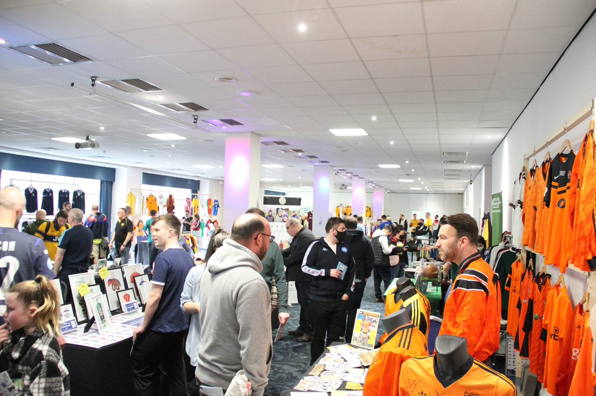 FootballKitCon's tweet photo. 50 retweets and we drop the video from the event? ๐
What do we say? ๐
#FootballKitCon #KitCon22 https://t.co/Gz9ypkWKfY