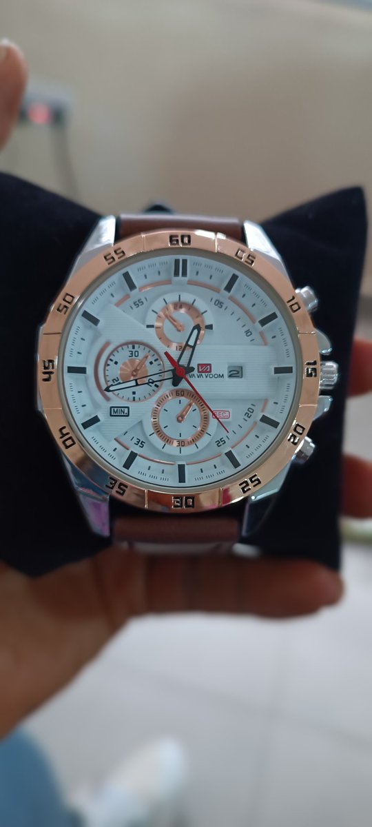 ibrahimidiat's tweet photo. Wristwatches Available as seen 😍😍
Frame 1: 13000
Frame 2: 8000
Frame 3: 11500
Location: Akure
We deliver nationwide
Send DM or call/WhatsApp 07051935247 to order https://t.co/xVaTWsekn1