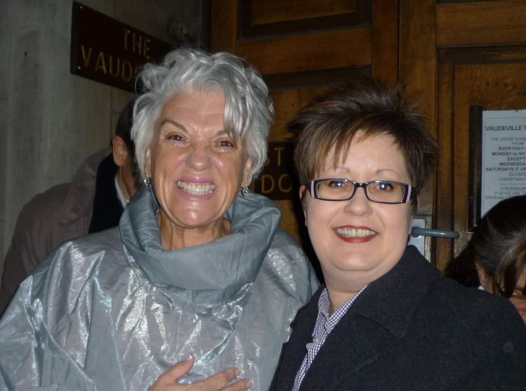 10 years ago I met one if my life hero's #TyneDaly but where has the time gone??? #lifehero #solittletime #timeflies #cagneyandlacey