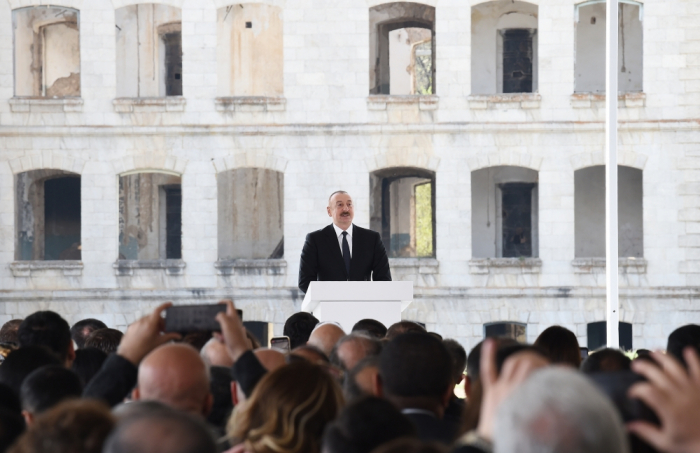 FrVision's tweet photo. Début du #Congrès des #Azerbaïdjan/ais du monde à #Choucha - #PHOTOS https://t.co/gpnwRgAqE8
#Azerbaijan #Karabagh #Shusha #Şuşa @presidentaz #ZəfərQurultayı #VictoryCongress @DiasporaAz https://t.co/1o8n4ECiPR