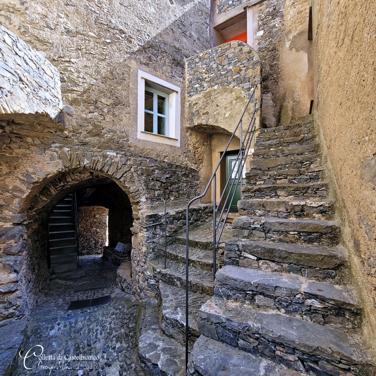 geozine_'s tweet photo. Colletta di Castelbianco,  classé "plus beau village d'Italie"
#Castelbianco #iloveCastelbianco #Vesallo #ILoveVesallo #Savone #georgesmiha #geozine #provincedesavone #Italie https://t.co/dzbHHMNvkQ