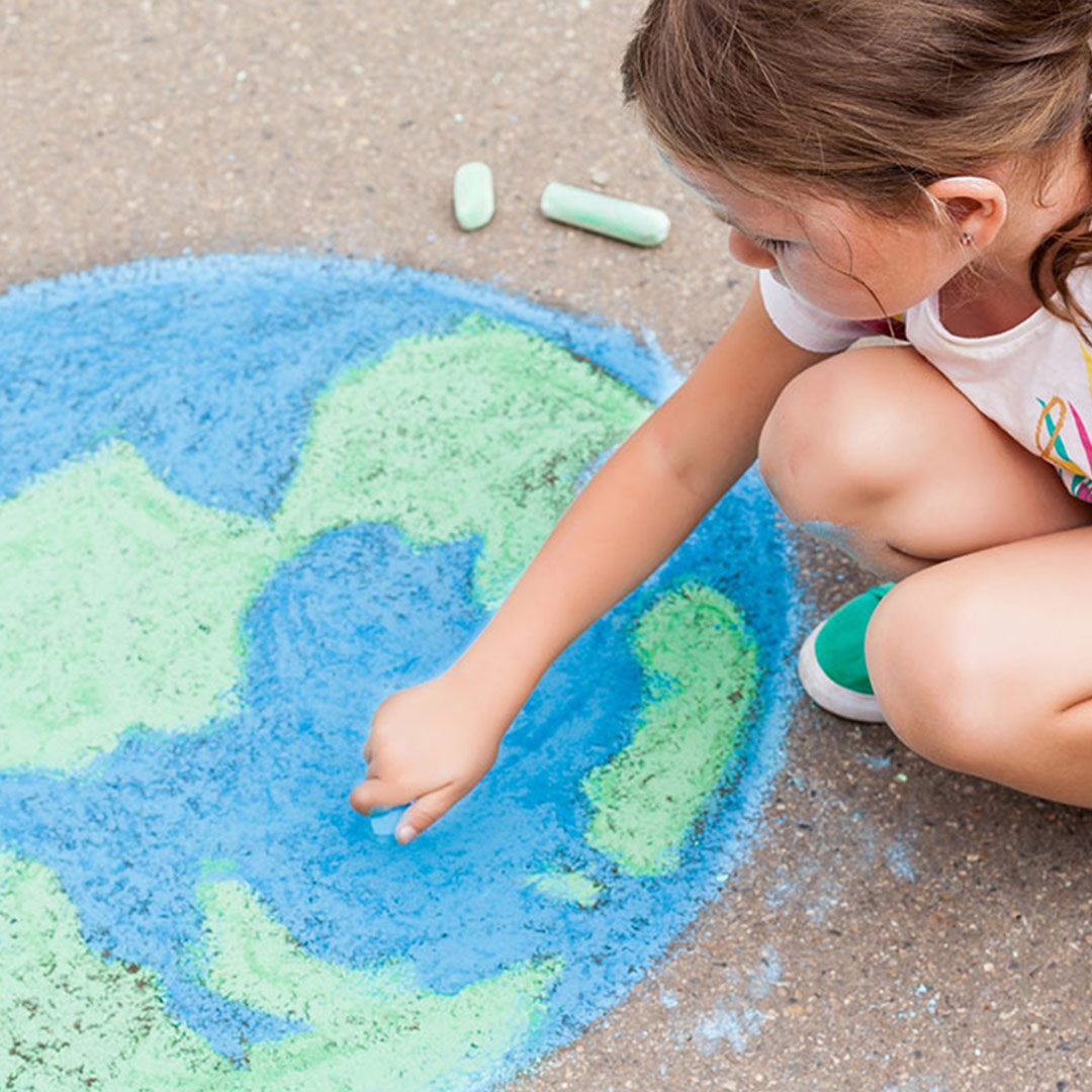 NW_MoneySense's tweet photo. Today is Earth Day, designed to encourage us all to think about how we can protect and preserve the planet – so how can we introduce our kids to the concept? Check out our article for ideas, which may even help you save money too.
#MyMoneySense #EarthDay
https://t.co/H93pUEDy7C https://t.co/FG5bdSuPI9