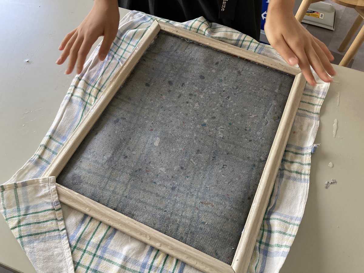 MSTmiddleschool's tweet photo. Happy #EarthDay2022 from #MSTEucalyptus! Adolescents are transforming our community’s paper waste into hand bound notebooks. These products will soon be available for sale in our honesty shop. #WeAreMST #MSTresponsibilty #MSTsustainabilty #montessori https://t.co/RB5Bv2iJpo