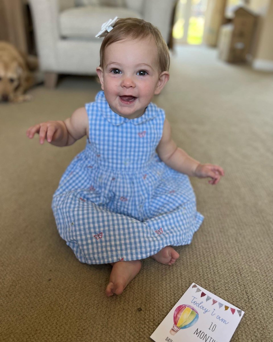 jade243's tweet photo. Late post, but yesterday she turned 10 months! #BabyGirl #FirstTimeMummy #MaternityLeave #MumJourney #BabyAdventures #10MonthsAlready #10Months https://t.co/WeIBGW7cK6