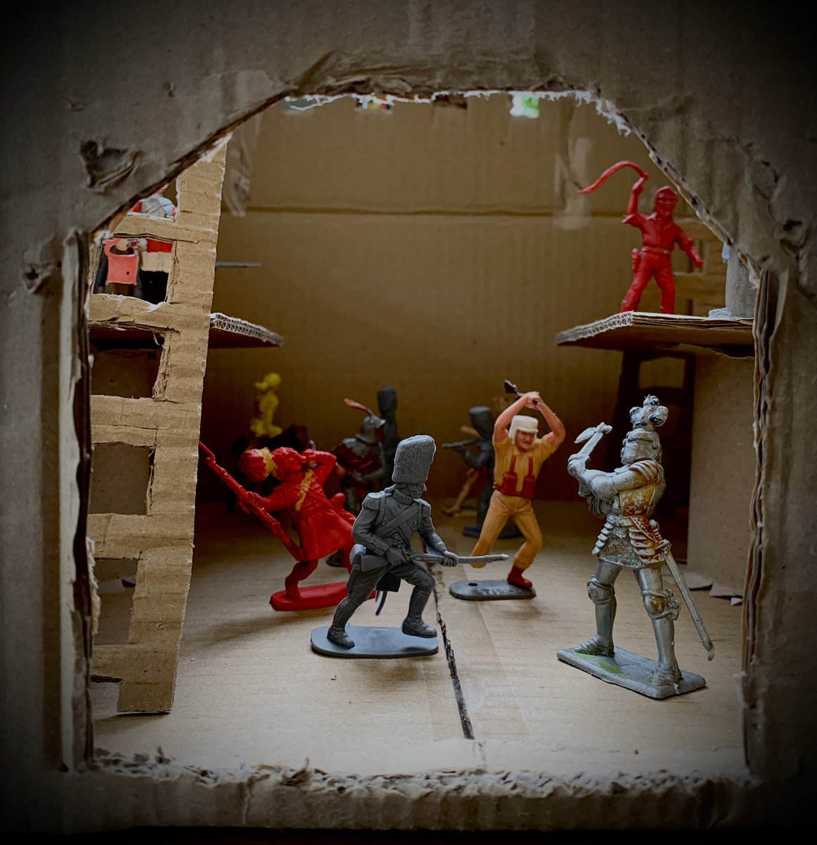 JPEGdesignprint's tweet photo. #Retro #toysoldiers #toys #knights #britains #timpo #soldiers #childhood #collectibles #Castle #fortress 🏰 💂 ⚔️ https://t.co/aFAuKWGRVh