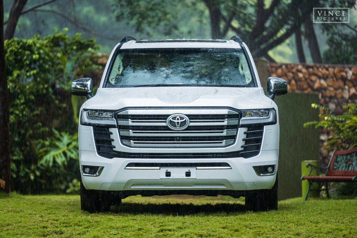 SangKip4's tweet image. On 2 Dec 2021 @Toyota_Kenya Added up  LC300 to Toyota Kenya family  The journey began of landcruiser began with BJ series and cemented the lagacy with the 80 &amp;amp; 90 series. 
#NamesHavePower #ToyotaKenyaExperience #LC300 

📷 @VinceChepkwony