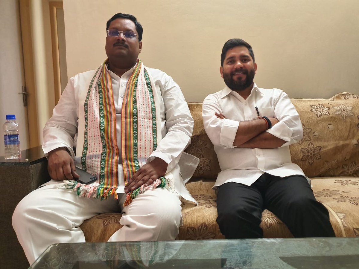 NaradmuniGaur's tweet image. अखिल भारतीय विद्यार्थी परिषद् के क्षेत्रीय संगठन मंत्री माननीय मनोज नीकरा जी भाईसाहब का मेरे दिल्ली स्तिथ आवास पर आगमन हुआ.