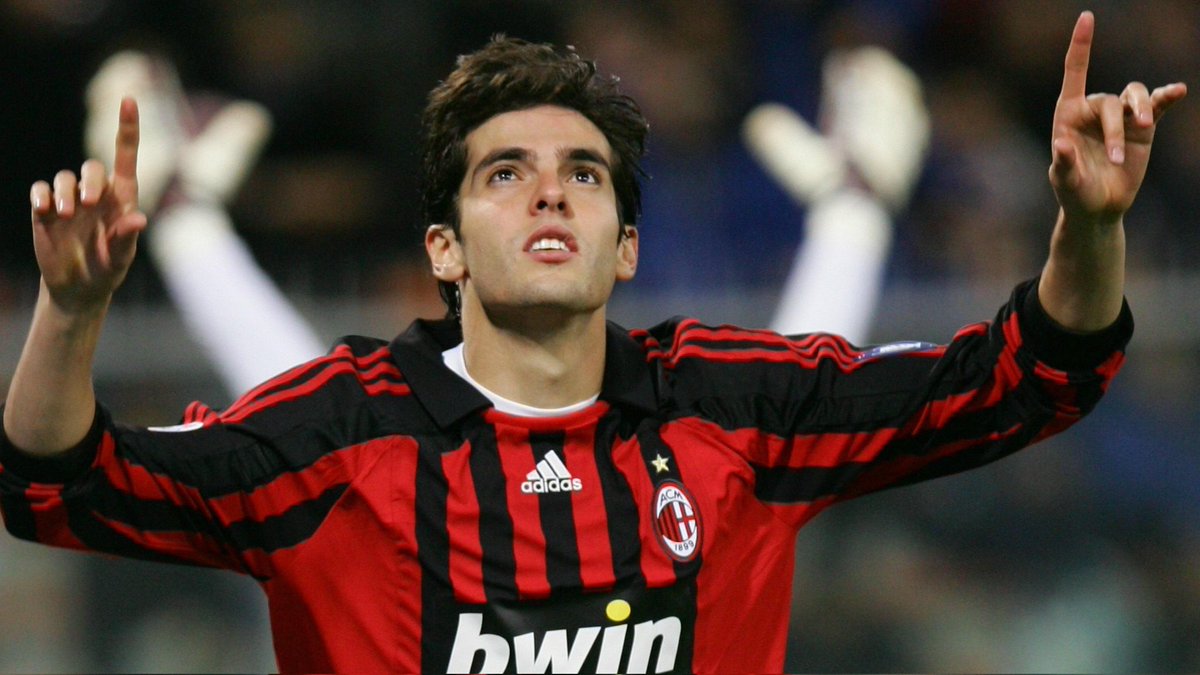 Eghoosa's tweet photo. @KAKA was a hero on and off the pitch, happy birthday hero 

#HAPPYBIRTHDAY Kaka https://t.co/4aGBSJY6Bl