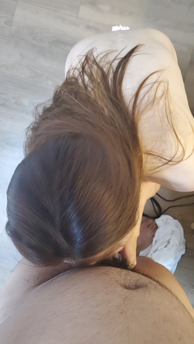 앞모습은 더이쁜데..
뒷모습만 공개해요~