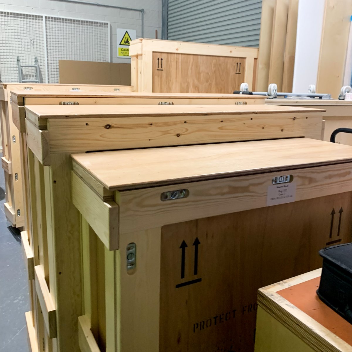 We love crates 😍 We custom-make crates to commercial, semi-museum and museum standard. All crates are IPPC stamped.