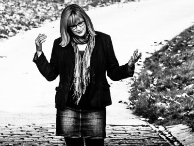 cr8tivekirklees's tweet photo. Calling all word lovers! Attic Stories, the monthly night of words returns to @theLBT on Monday eve (25 April). Hosted by award-winning poet @rose_condo_poet, April's special guest is poet Tim Taylor. Open mic spots available - just sign up on the night!  https://t.co/eUxFUYw8pi https://t.co/fm5XsOGwLK
