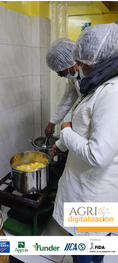 AgriterraLAC's tweet photo. Bolivia: Un rico #RefrescodeManzana es el resultado del 1er taller #DesarrollodeCapacidades en #TransformacióndeFrutas 🍎🍏🍑con #OrganizacionesdeProductore/as 👩‍🌾🧑‍🌾#Yanapasiñani #AFRUPAC y Productores de Duraznos Quirpini Grande. Pronto mermeladas y néctares!  Mucho exito! https://t.co/kWRyHyf0yL