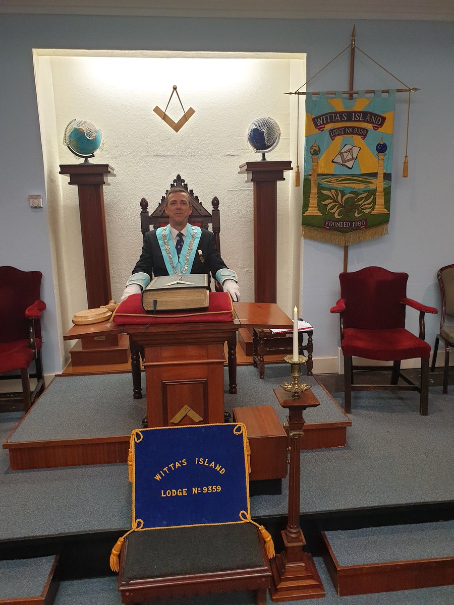 WittasIsland's tweet photo. Fantastic Installation meeting last night! Great to have APrGM @AlanBaverstock &amp; @OxfordshirePGL delegation. Congratulations to our new WM Tom Vaughan @tjsv on reaching the Chair! A great team effort made for a successful evening!  #Freemasonry #Witney https://t.co/IQ90yadaO5