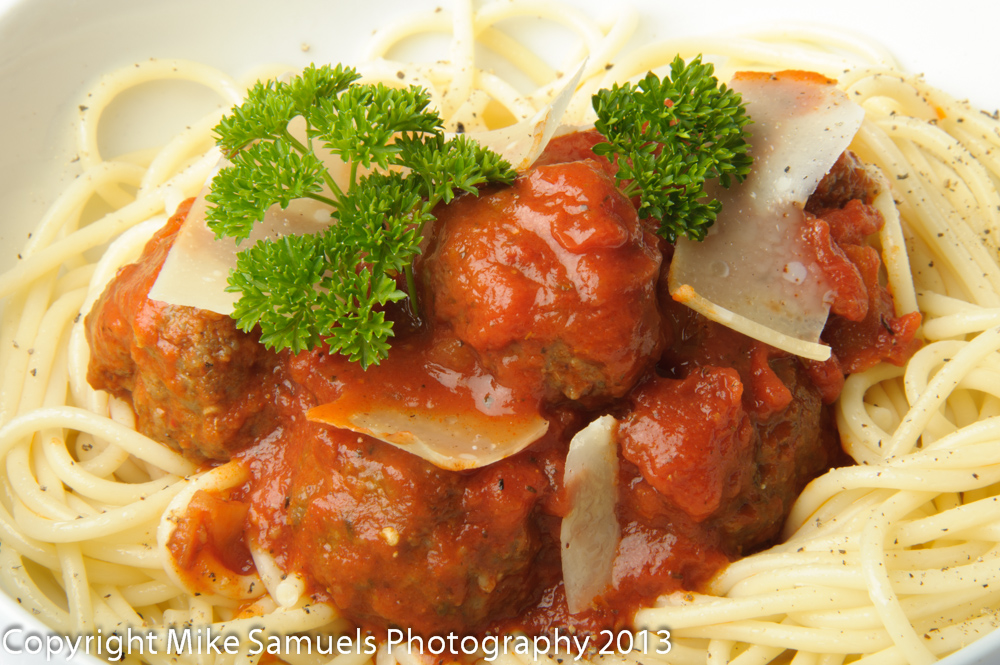 Meatballs with Spaghetti this evening, I like this with a side salad. #homemade #buylocal #buybritish #ReadyMeals #janeskitchenfood
