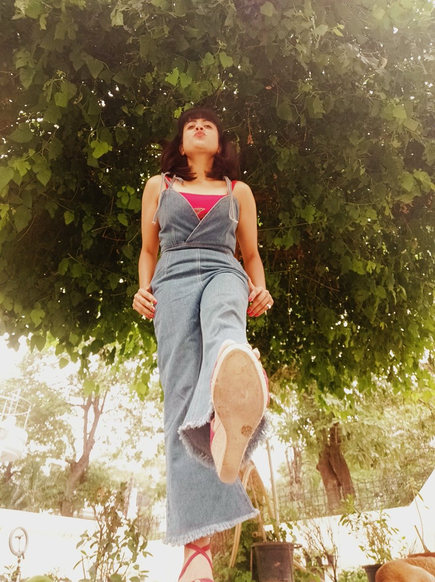Chauhan_itsme's tweet photo. let greens b ur summer umbrella
#happyearthday ๐ค๐
#savetrees #trees #PlantYourPose #EarthDay2022 #playaround https://t.co/LtihxKzYto
