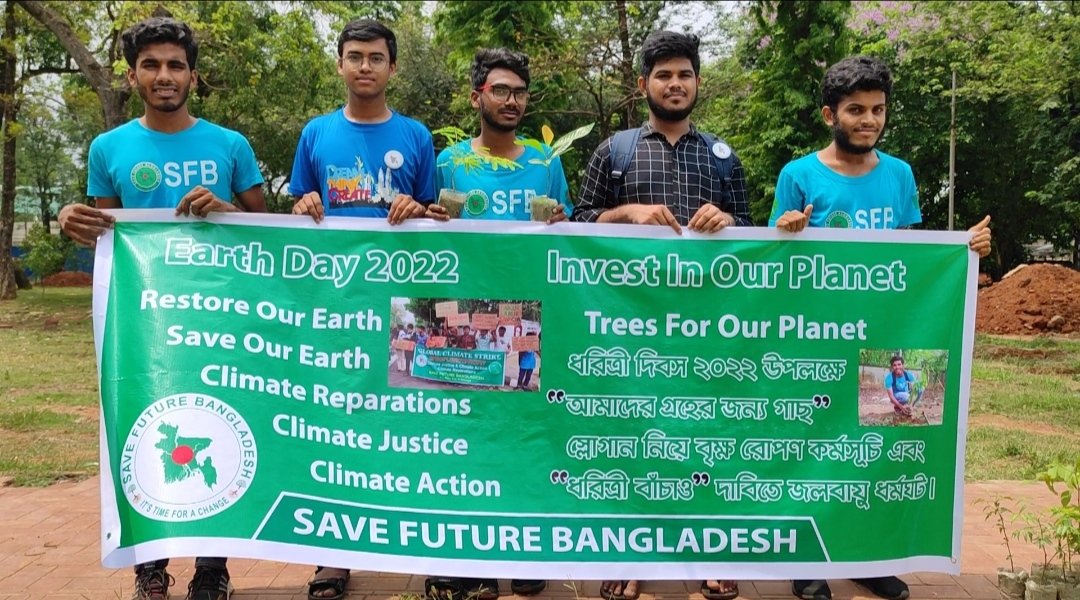 NayonSorkarBD's tweet image. #EarthDay2022. The theme of this year&apos;s day is &apos;#InvestInOurPlanet.&apos;On the occasion of the day, a tree planting program with the theme &apos;#TreesForOurPlanet&apos; &amp;amp; a #ClimateStrike demanding #SaveThePlanet  &amp;amp; #ClimateJustice &amp;amp; #ClimateAction &amp;amp; #ClimateReparations

#SaveFutureBangladesh