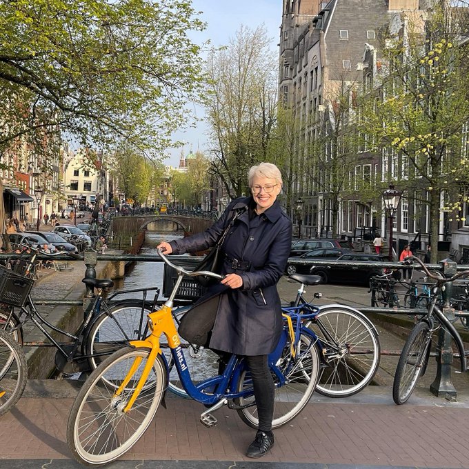 1 pic. Biking around Amsterdam is so awesome 🤗🚴‍♀️

#Amsterdam #Netherlands #holland #dutch #biker #bikers