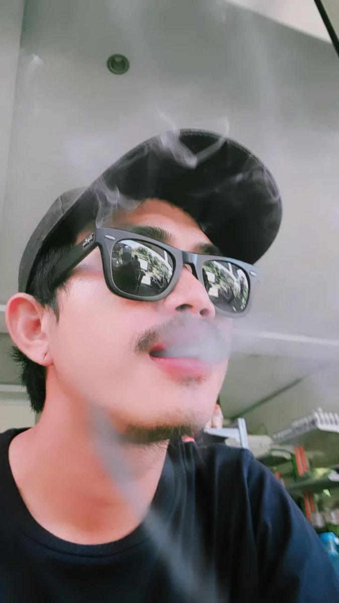 odie_restu's tweet photo. Udah kayak tai hidup ini. https://t.co/0bbOr9GblX
