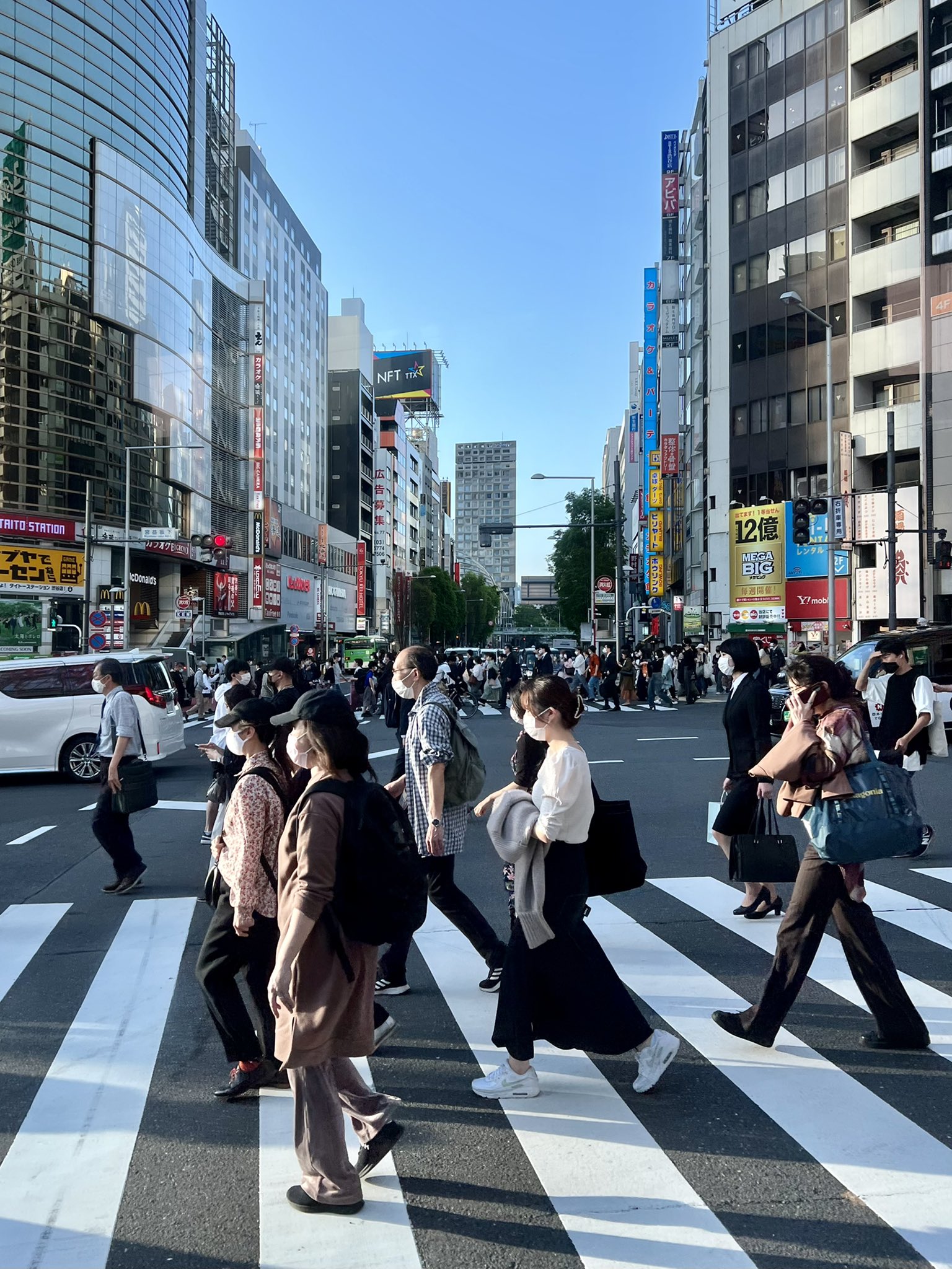 تويتر Guoyu Eth على تويتر 每次路过渋谷 都会感觉到人类世界活力满满 年轻人多的地方 安静待着旁观就是一种精神充电 T Co 3e8zb2ez9v