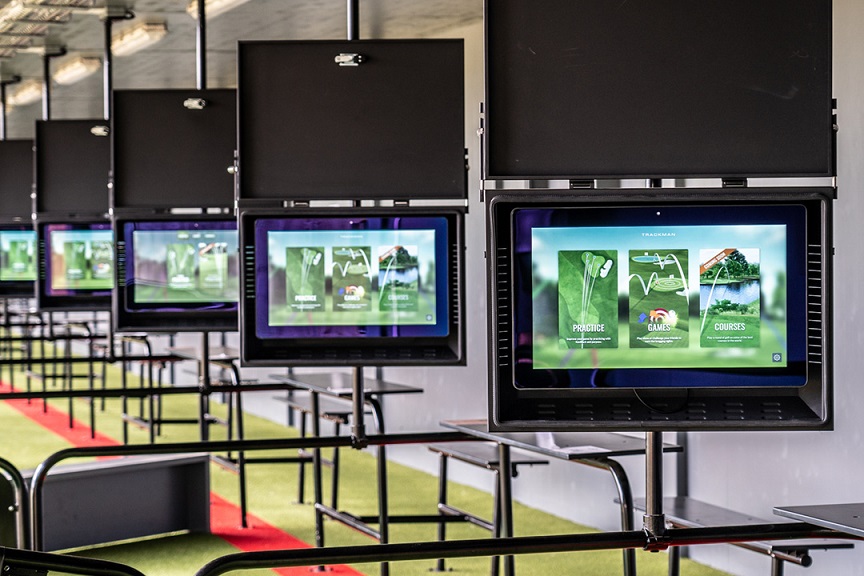 Breiti's tweet photo. How do you make your driving range more profitable & enjoyable? Here is my interview with Nikolaj Kromann Jรธrgensen (COO, @TrackManGolf): https://t.co/4R2WnhzifM ๐โณโ #drivingrange #drivingrangeexperience #trackman #trackmanrange #golfindustry #golfbusinessmonitor https://t.co/dmDrEigzN9