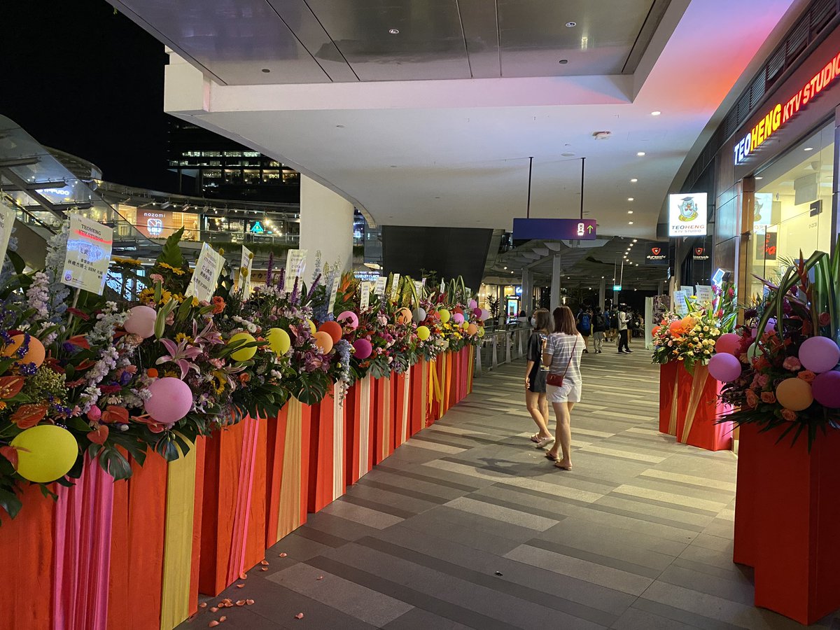 XeoLye's tweet photo. Teo Heng Star Vista. Looks like there are many people that are happy that their favorite family Ktv joint survived the pandemic shutdown and is back in business! https://t.co/Wd2TSS8PaW