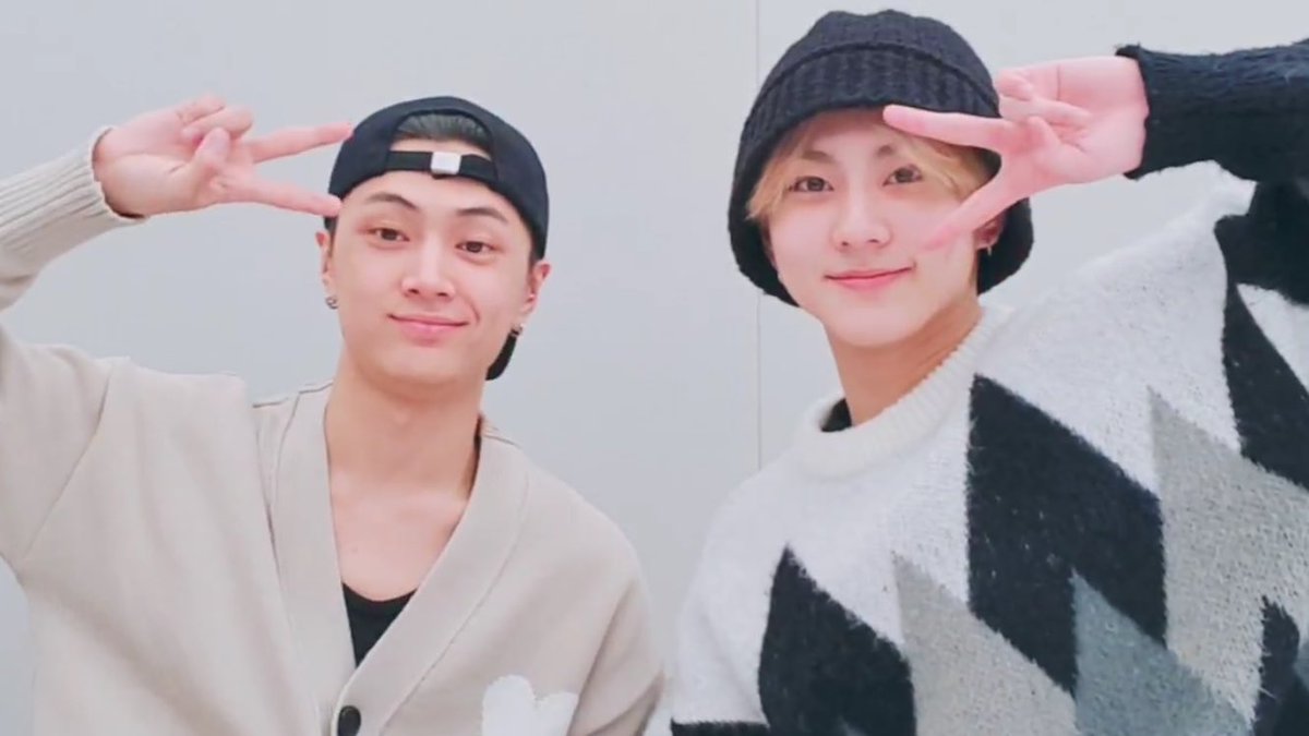 jakewoncartz_'s tweet photo. 으으아아아아아크 giveaway dahil finally, meowz vlive ♡

₱143.00 gcash! ฅ^•ﻌ•^ฅ

— rt and like this twt! 
— reply with the sweetest jaywon pic/s,
     with hashtags #jaywonlayag! 😅
— ends tomorrow, after Mama Leni’s birthday rally! 🥰 https://t.co/OtZFcKRHx0