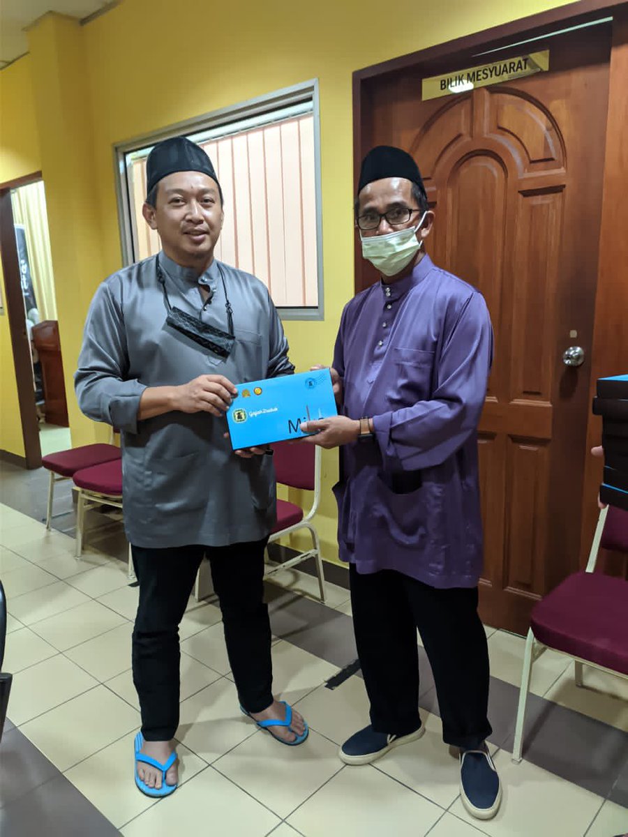 FamaSabah's tweet photo. 22 April 2022 | Jumaat | 5.00 petang | Kompleks Pemasaran FAMA Negeri Sabah | Majlis Khatam Al-Quran oleh Kakitangan FAMA Negeri Sabah
#famadihatirakyat
#SemarakRamadan https://t.co/wmRH5Wjl3l