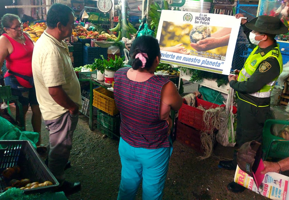 ProteccionPonal's tweet photo. #DíaDeLaTierra🌎 | "Invierte en nuestro planeta" el corazón de nuestra vida, hay que cuidarla, respetarla, amarla y conservarla. 

♻️ Desde #Acacías lo hacemos generando conciencia sobre su protección.

Sumate, aún estas a tiempo 🙏 https://t.co/7n5wegKXJu
