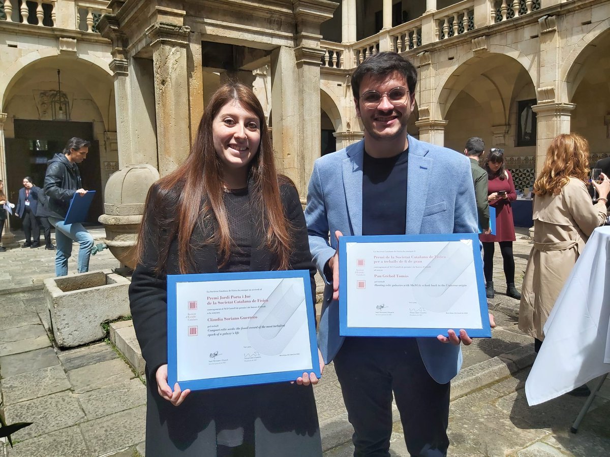 aferremateu's tweet photo. So incredibly proud of my students as they both won the Sant Jordi 2022 award from the @ice and @SocietatF for best Bachelors (@pgrebolt) and Master's (Claudia Soriano) thesis! wondering where the award for best thesis supervisor is 🤔😜?
#mystudentsarethebest
#premisantjordi2022 https://t.co/xjA4sU4Zmk